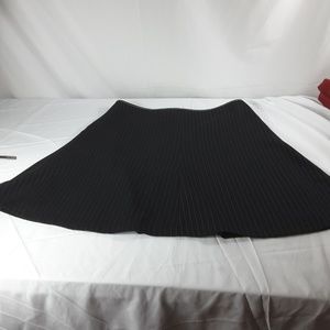 Shape Fx Black and White pinstripe skirt size 16P